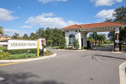 House in Kissimmee, Florida 8 bedrooms, 301.75 sq.m. № 2214383 - photo 6