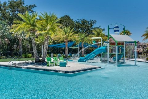 House in Kissimmee, Florida 8 bedrooms, 301.75 sq.m. № 2214383 - photo 9