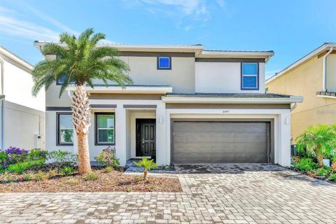 House in Kissimmee, Florida 8 bedrooms, 301.75 sq.m. № 2214383 - photo 2