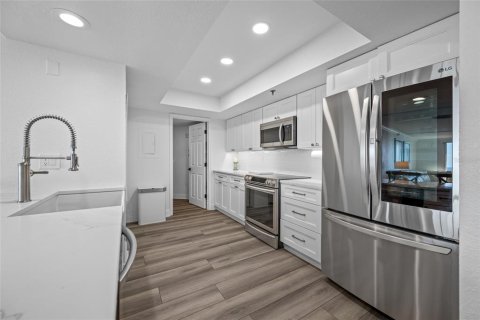 Condo in Saint Petersburg, Florida, 2 bedrooms  № 1787512 - photo 29