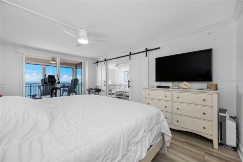 Condo in Saint Petersburg, Florida, 2 bedrooms  № 1787512 - photo 22