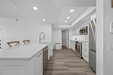 Condo in Saint Petersburg, Florida, 2 bedrooms  № 1787512 - photo 30