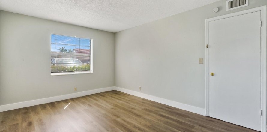 Casa en Fort Lauderdale, Florida 2 dormitorios, 67.35 m2 № 1079591