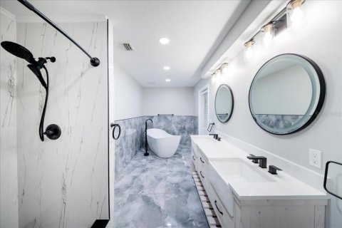 Villa ou maison à vendre à Venice, Floride: 3 chambres, 258.64 m2 № 2412525 - photo 25