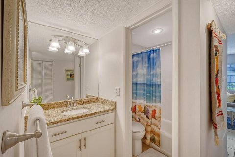 Copropriété à vendre à Sarasota, Floride: 2 chambres, 64.1 m2 № 1250951 - photo 18