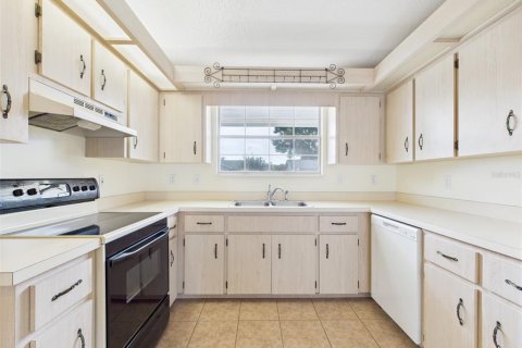 House in Ocala, Florida 2 bedrooms, 94.39 sq.m. № 1849423 - photo 8