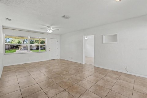 Villa ou maison à vendre à Saint Petersburg, Floride: 4 chambres, 120.4 m2 № 2303076 - photo 4