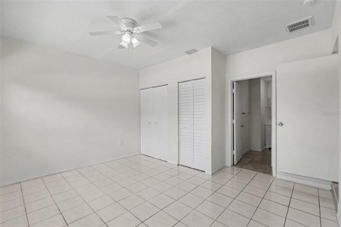 Villa ou maison à vendre à Saint Petersburg, Floride: 4 chambres, 120.4 m2 № 2303076 - photo 9