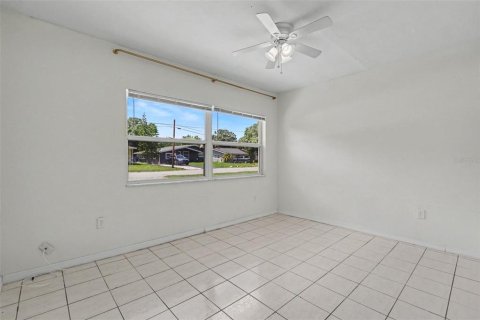 Villa ou maison à vendre à Saint Petersburg, Floride: 4 chambres, 120.4 m2 № 2303076 - photo 11