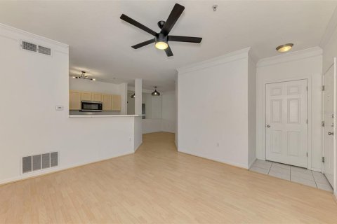 Condo in Bradenton, Florida, 1 bedroom  № 2226397 - photo 14