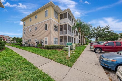 Condo in Bradenton, Florida, 1 bedroom  № 2226397 - photo 4