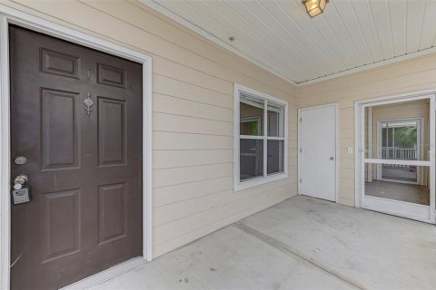 Condo in Bradenton, Florida, 1 bedroom  № 2226397 - photo 9
