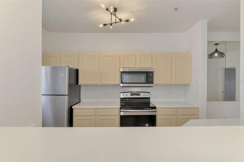 Condo in Bradenton, Florida, 1 bedroom  № 2226397 - photo 17