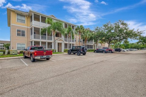 Condo in Bradenton, Florida, 1 bedroom  № 2226397 - photo 2