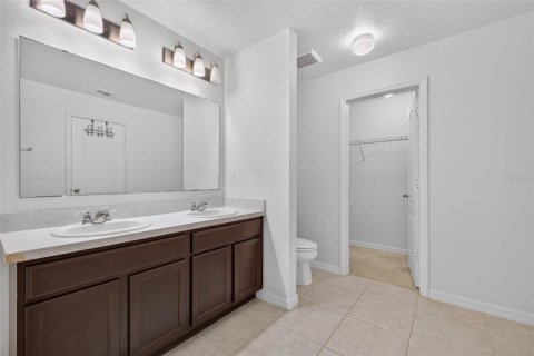 House in TIVOLI RESERVE in Davenport, Florida 4 bedrooms, 161.74 sq.m. № 2277773 - photo 19