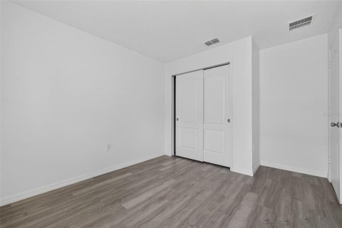 House in TIVOLI RESERVE in Davenport, Florida 4 bedrooms, 161.74 sq.m. № 2277773 - photo 14