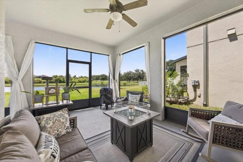 Casa en venta en Tampa, Florida, 5 dormitorios, 331.29 m2 № 1831164 - foto 18
