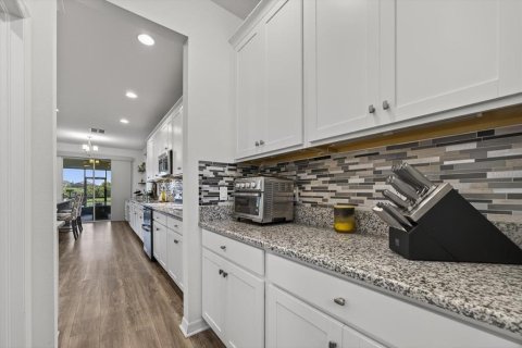 Casa en venta en Tampa, Florida, 5 dormitorios, 331.29 m2 № 1831164 - foto 13