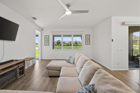 Casa en venta en Tampa, Florida, 5 dormitorios, 331.29 m2 № 1831164 - foto 8