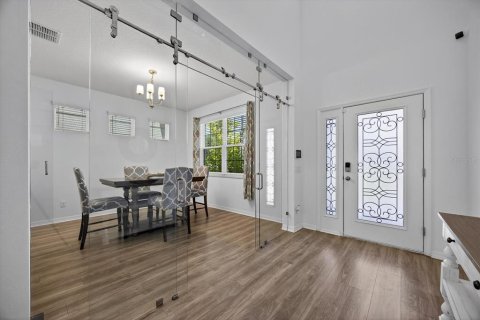 Casa en venta en Tampa, Florida, 5 dormitorios, 331.29 m2 № 1831164 - foto 5