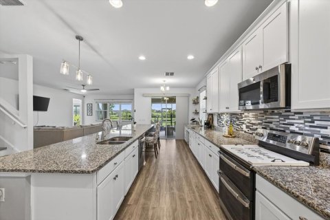 Casa en venta en Tampa, Florida, 5 dormitorios, 331.29 m2 № 1831164 - foto 12