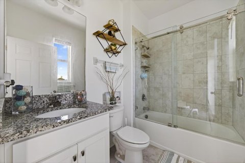 Casa en venta en Tampa, Florida, 5 dormitorios, 331.29 m2 № 1831164 - foto 15