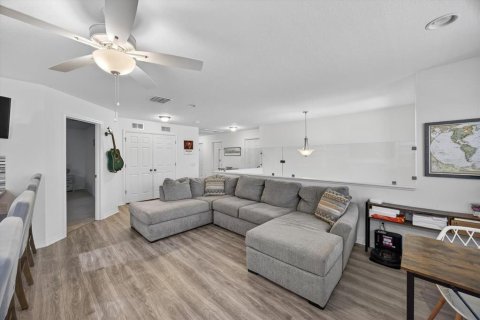 Casa en venta en Tampa, Florida, 5 dormitorios, 331.29 m2 № 1831164 - foto 22