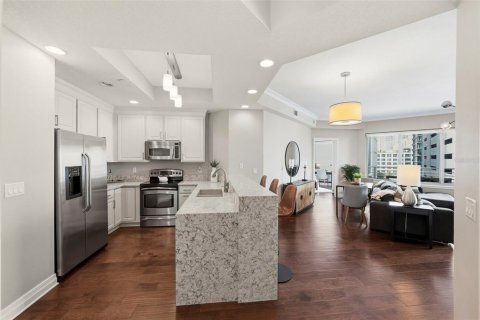 Copropriété à vendre à Tampa, Floride: 2 chambres, 128.02 m2 № 2390750 - photo 5