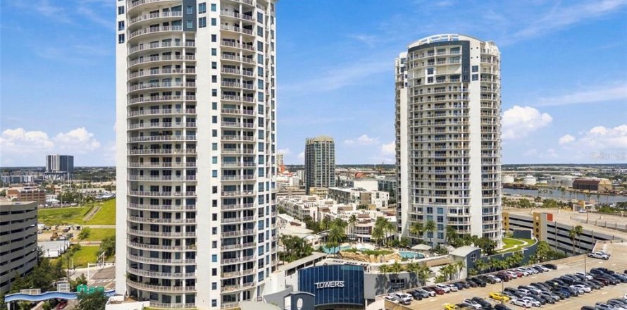 Condo à Tampa, Floride, 2 chambres  № 2390750