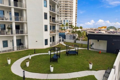 Copropriété à vendre à Tampa, Floride: 2 chambres, 128.02 m2 № 2390750 - photo 30