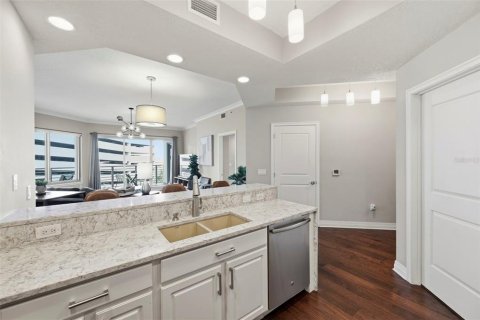 Copropriété à vendre à Tampa, Floride: 2 chambres, 128.02 m2 № 2390750 - photo 9