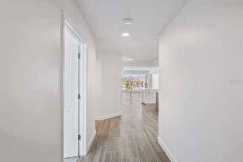 Купить кондоминиум в Клируотер, Флорида 7 комнат, 171.87м2, № 755417 - фото 2