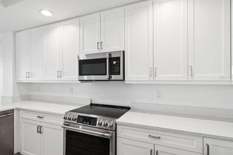 Купить кондоминиум в Клируотер, Флорида 7 комнат, 171.87м2, № 755417 - фото 6