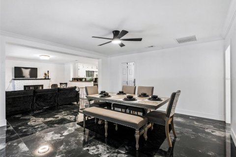 Villa ou maison à vendre à Ocklawaha, Floride: 3 chambres, 135.92 m2 № 2432787 - photo 10