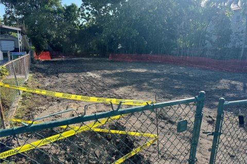 Land in Miami, Florida № 1958055 - photo 4