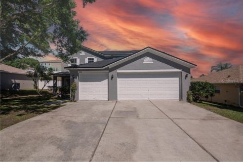 House in Clermont, Florida 4 bedrooms, 262.73 sq.m. № 2214789