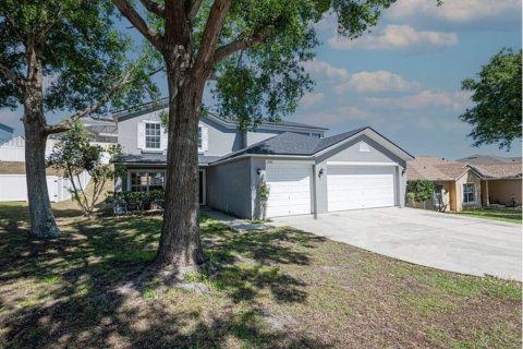 House in Clermont, Florida 4 bedrooms, 262.73 sq.m. № 2214789 - photo 4