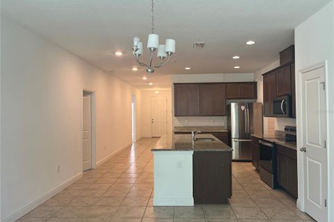 Casa en venta en Orlando, Florida, 4 dormitorios, 195.93 m2 № 1743407 - foto 3