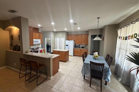Villa ou maison à vendre à Ocoee, Floride: 4 chambres, 228.54 m2 № 2108810 - photo 2