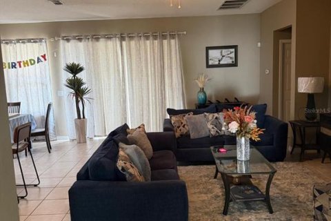 Villa ou maison à vendre à Ocoee, Floride: 4 chambres, 228.54 m2 № 2108810 - photo 4