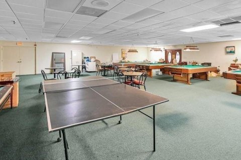 Снять в аренду кондоминиум в Корал-Спрингс, Флорида 2 спальни, 100.8м2, № 2006058 - фото 8