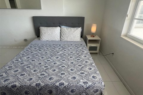 Copropriété à louer à Miami Beach, Floride: 51.1 m2 № 1962368 - photo 15