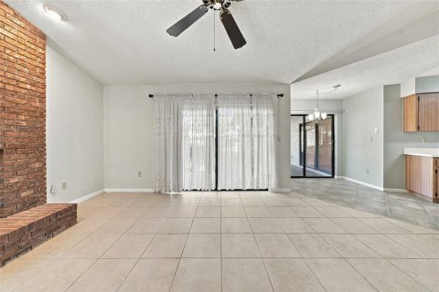 Villa ou maison à vendre à Valrico, Floride: 3 chambres, 167.41 m2 № 2437369 - photo 11