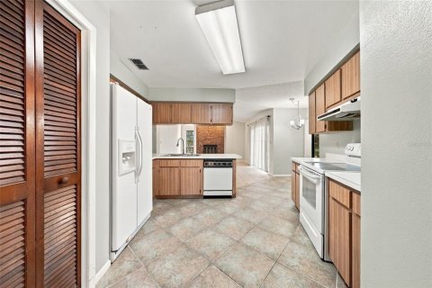 Villa ou maison à vendre à Valrico, Floride: 3 chambres, 167.41 m2 № 2437369 - photo 12
