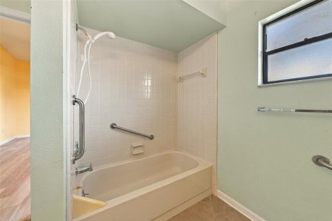 Villa ou maison à vendre à Valrico, Floride: 3 chambres, 167.41 m2 № 2437369 - photo 28