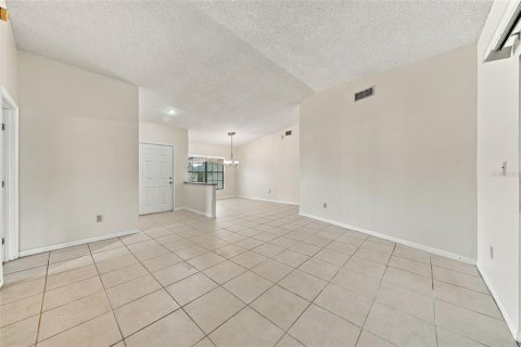 Villa ou maison à vendre à Valrico, Floride: 3 chambres, 167.41 m2 № 2437369 - photo 6