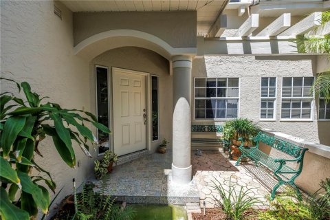 Adosado en venta en Saint Petersburg, Florida, 3 dormitorios, 180.23 m2 № 1782890 - foto 3