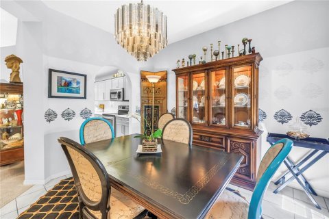 Adosado en venta en Saint Petersburg, Florida, 3 dormitorios, 180.23 m2 № 1782890 - foto 13