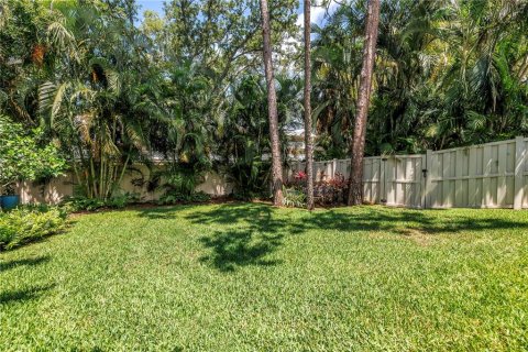 Adosado en venta en Saint Petersburg, Florida, 3 dormitorios, 180.23 m2 № 1782890 - foto 24