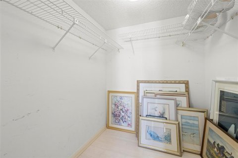 Condo in Gulfport, Florida, 2 bedrooms  № 1820796 - photo 28